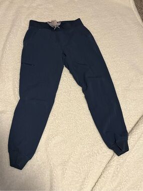 Figs Woman’s Jogger Scrub Pants in Navy Blue Size S